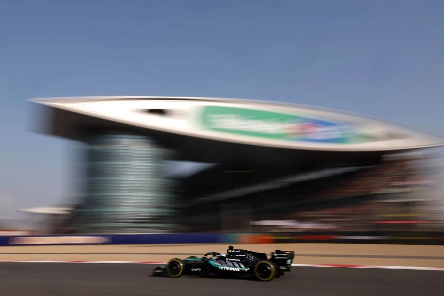 Russell fastest in sprint qualifying in China in 2026